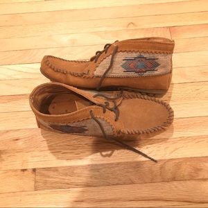 Minnetonka Leather Moccasins